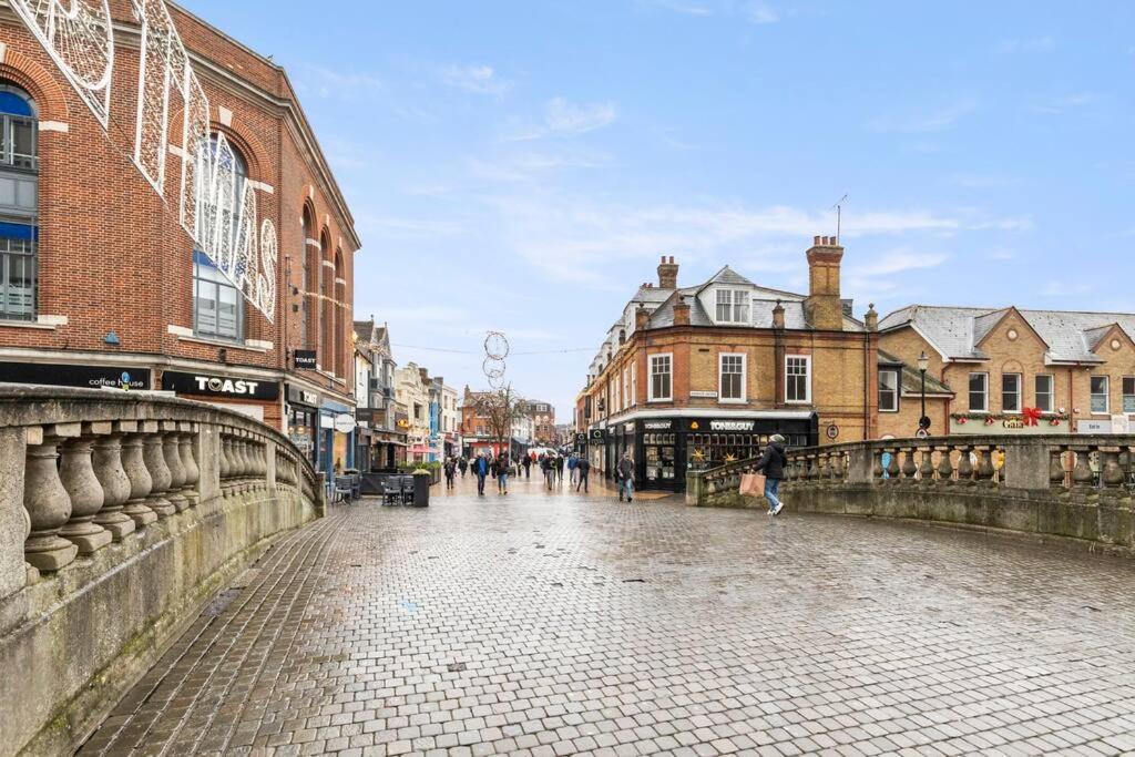 Chelmsford Centre View Sleep 4 Next Chelmer Canal Экстерьер фото